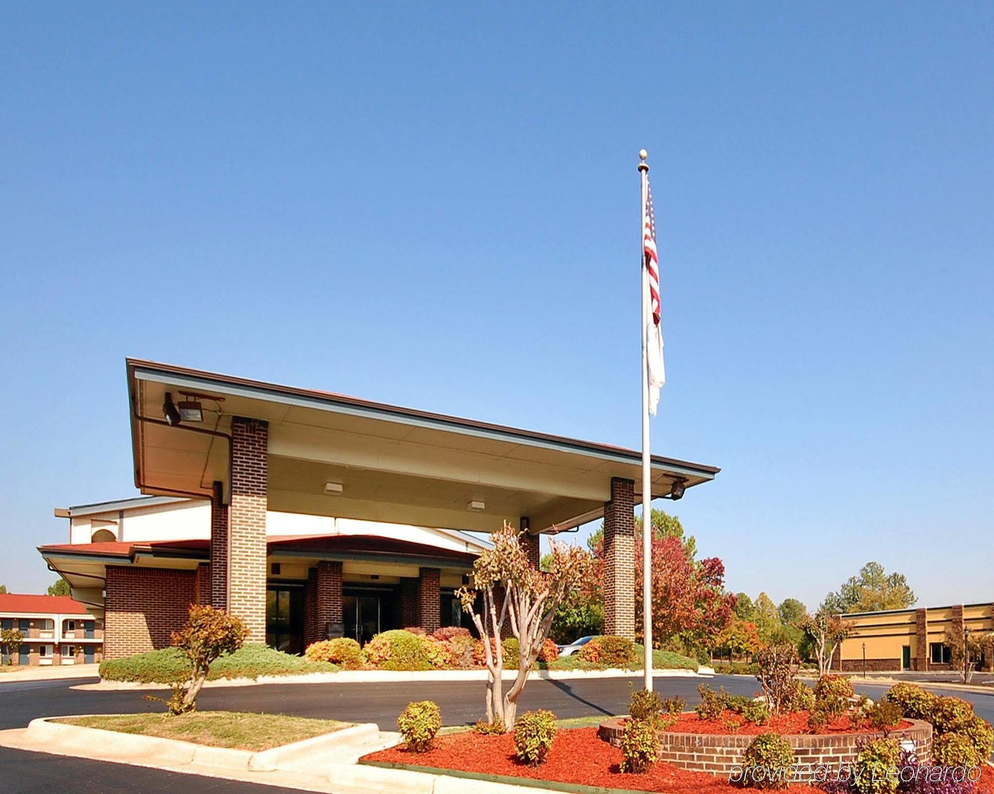 Econo Lodge Inn & Suites University Huntsville Exterior foto